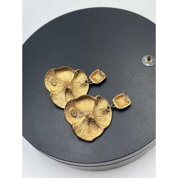 Kenneth Lane Gold Plated Sculpted Floral Pearl Center Dangle Earrings - Picture 5 of 12